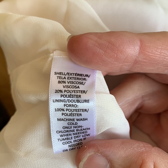 LOFT blouse. - Picture 6 of 7